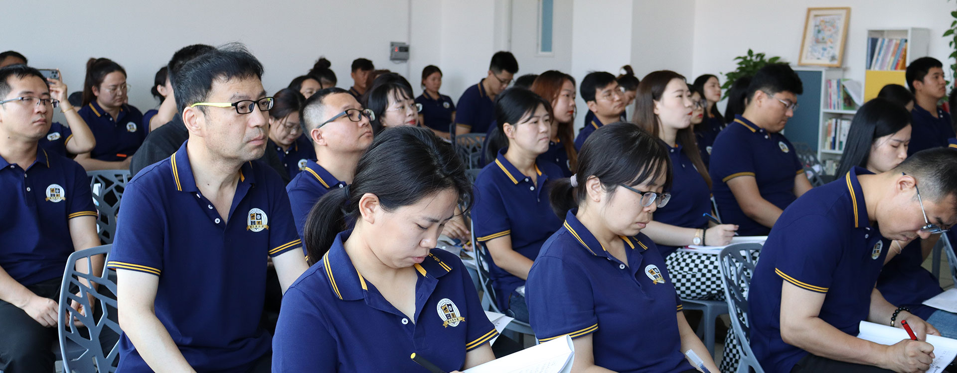 操香港女人屄